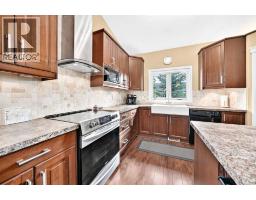 5pc Bathroom - 6444 Cedar Way, Innisfail, AB T4G0A5 Photo 14