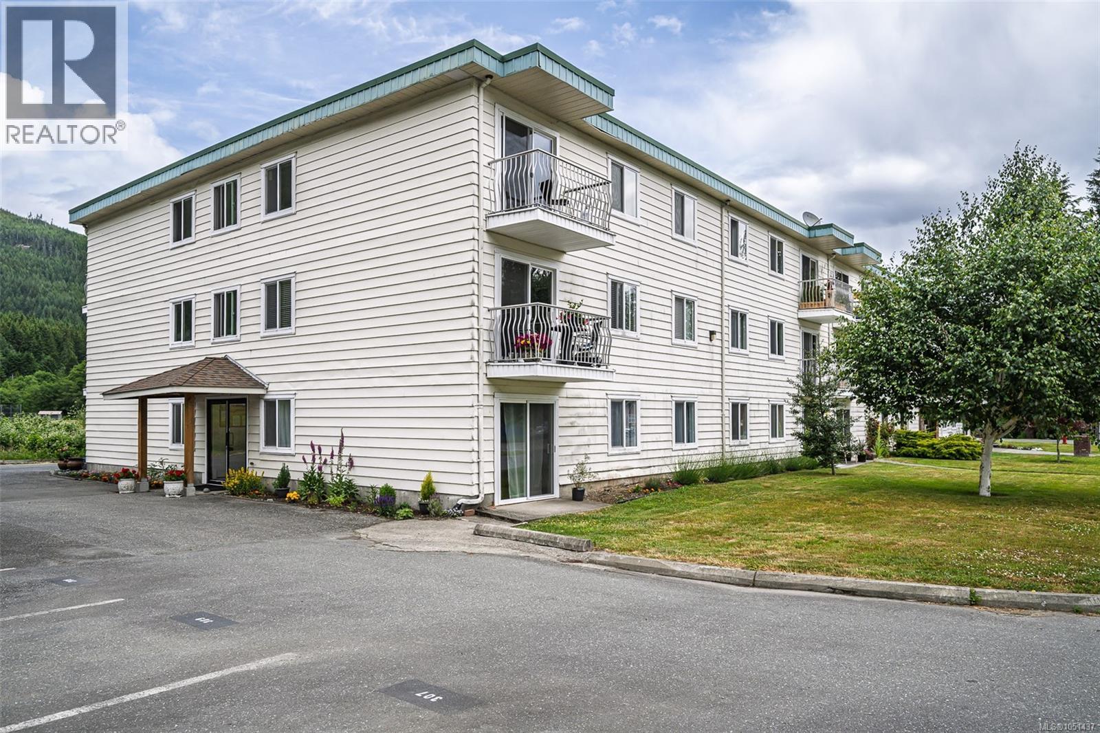 #107 611 MacMillan Dr - 2