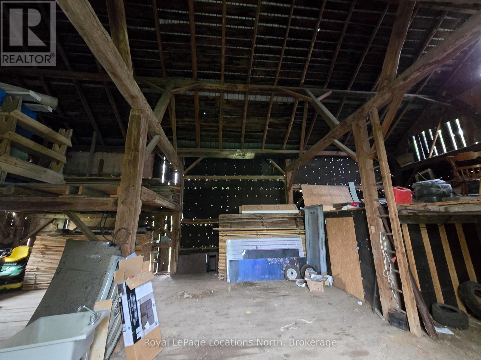 2939 92 COUNTY ROAD - 15
