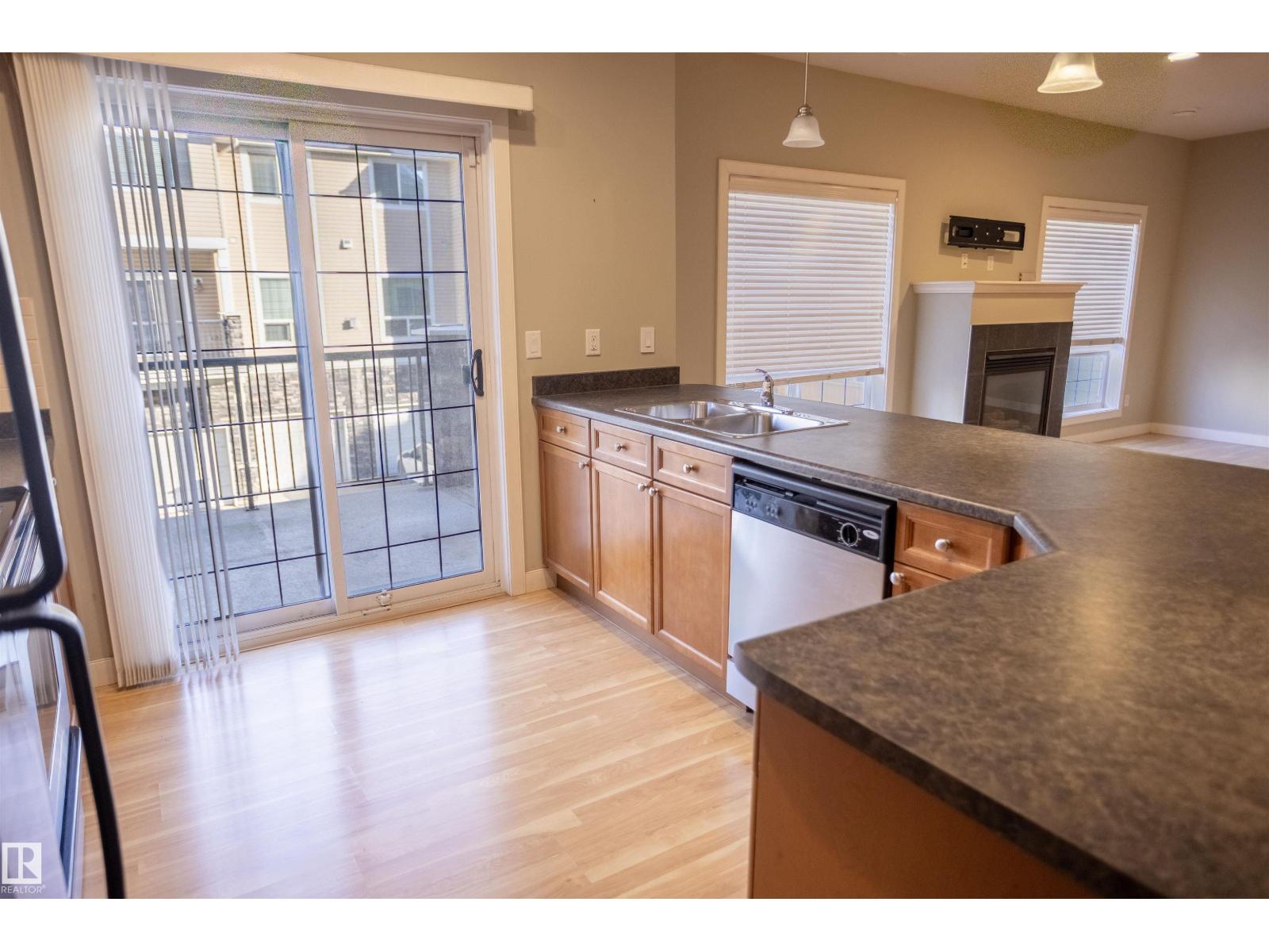 #25 7293 SOUTH TERWILLEGAR DR NW - 10