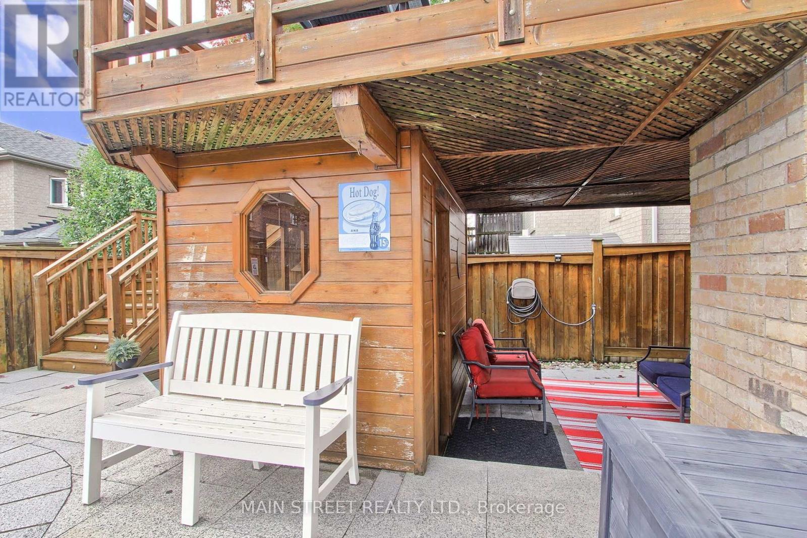 196 Wainscot Avenue, Newmarket, ON photo 39