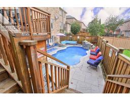 196 Wainscot Avenue, Newmarket, ON L3X2X4 Photo 36