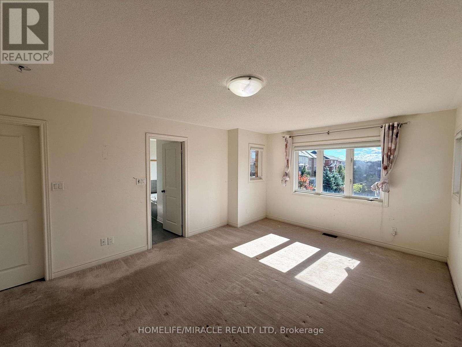 55 TREETOPS BOULEVARD - 23
