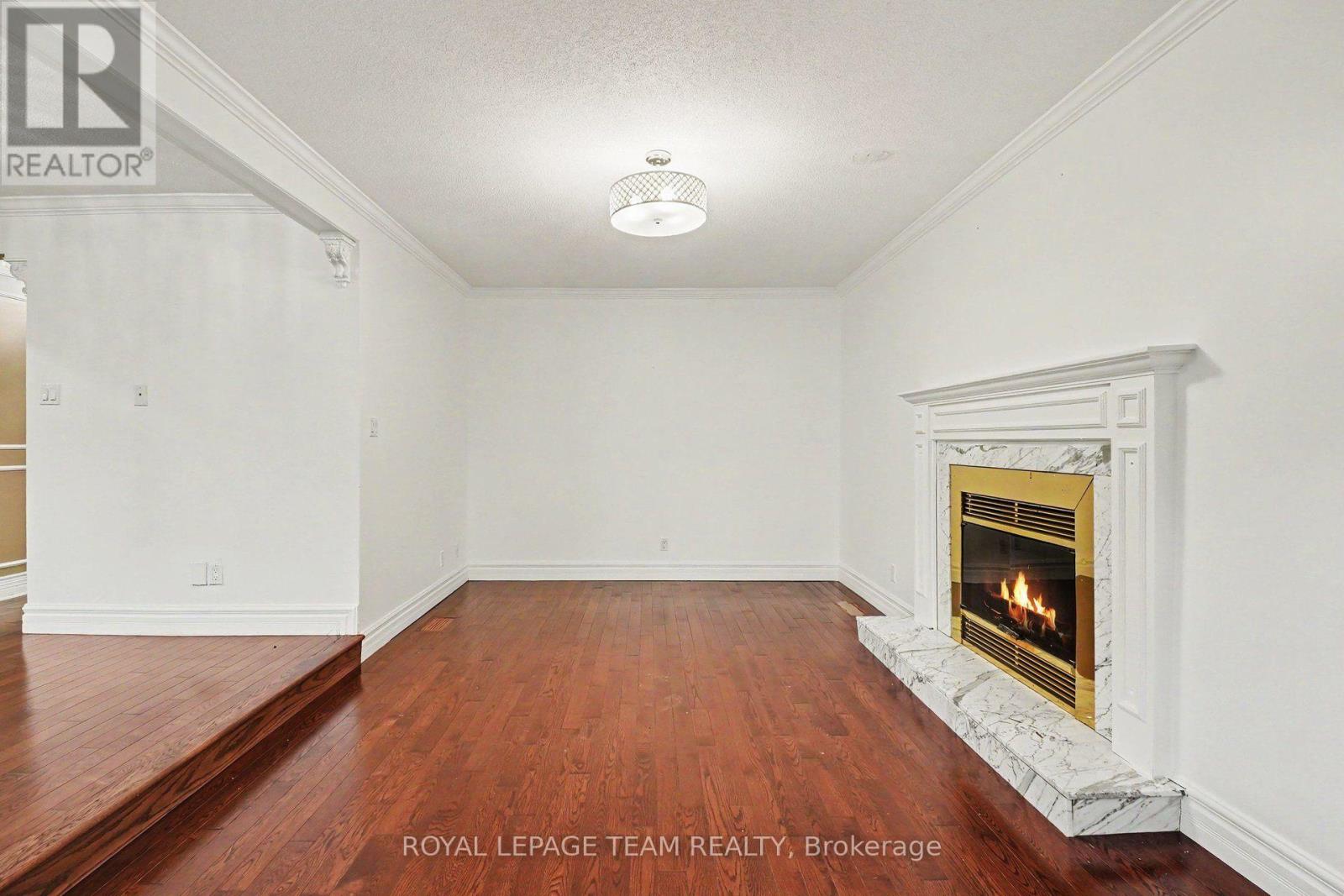 160 SAI CRESCENT - Image 11