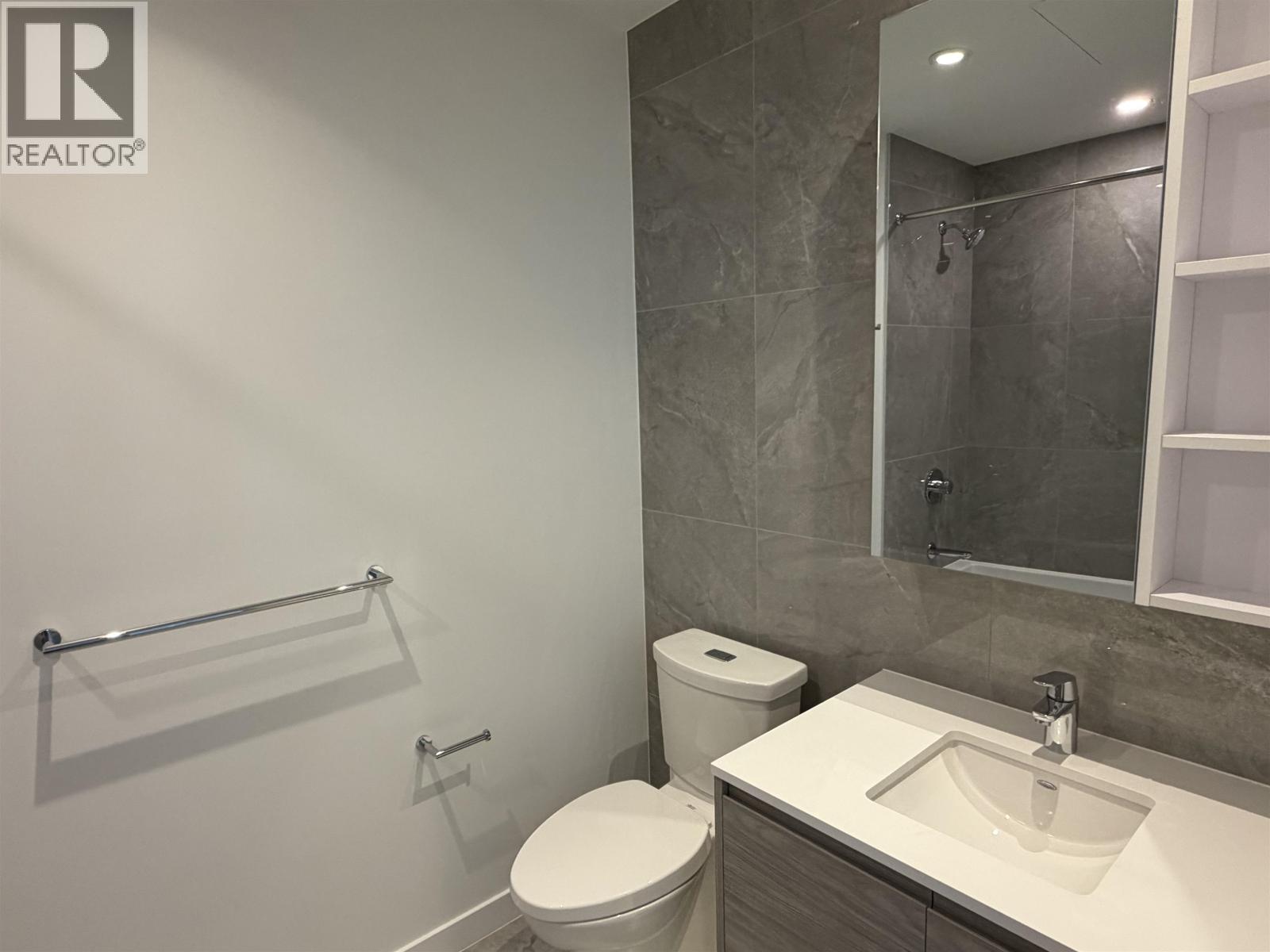 3005 680 QUAYSIDE DRIVE, New Westminster - Image 1