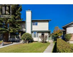 22 Deermeade Bay SE - photo 2