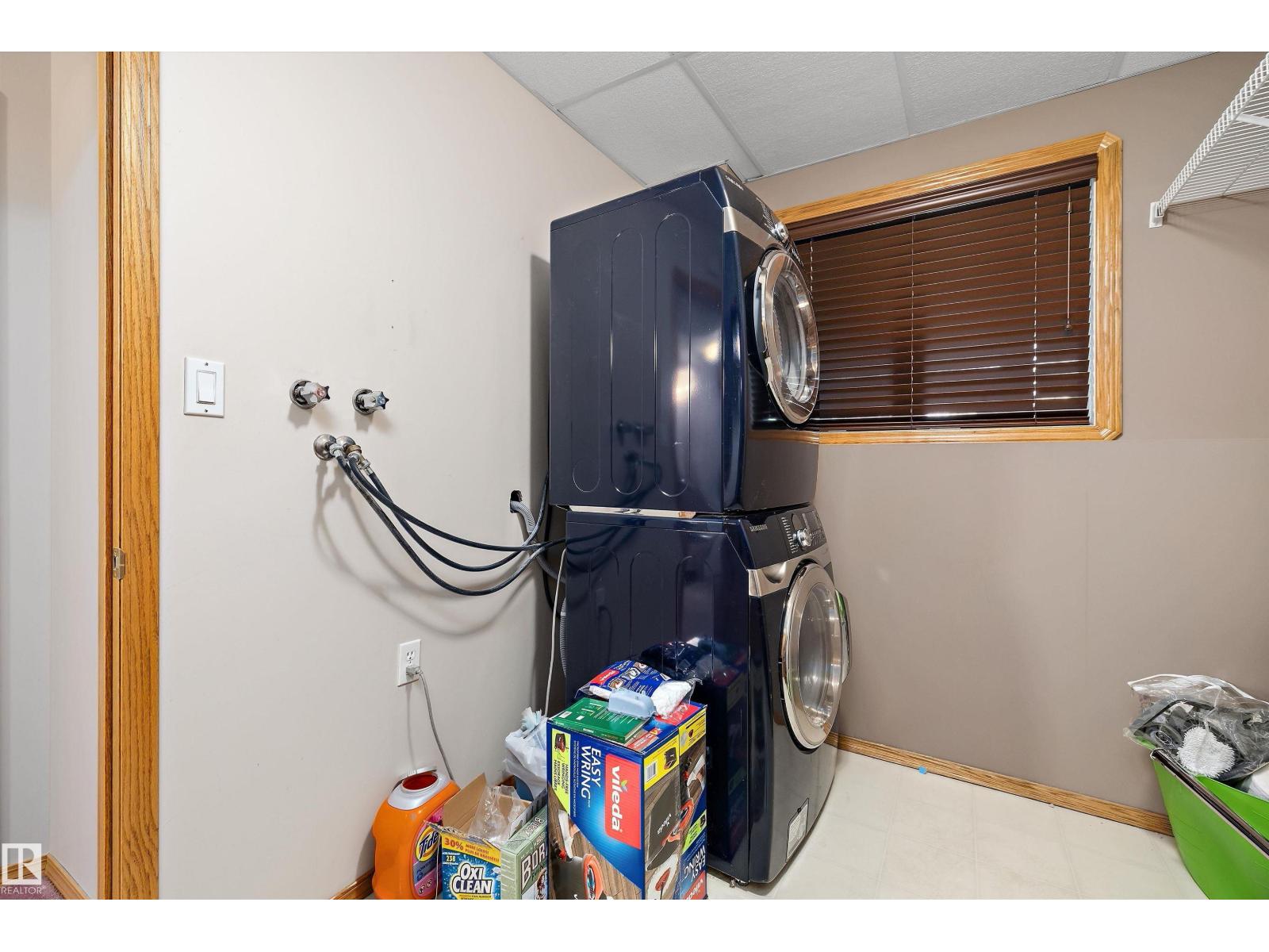 26 FAIRWAY DR - 44