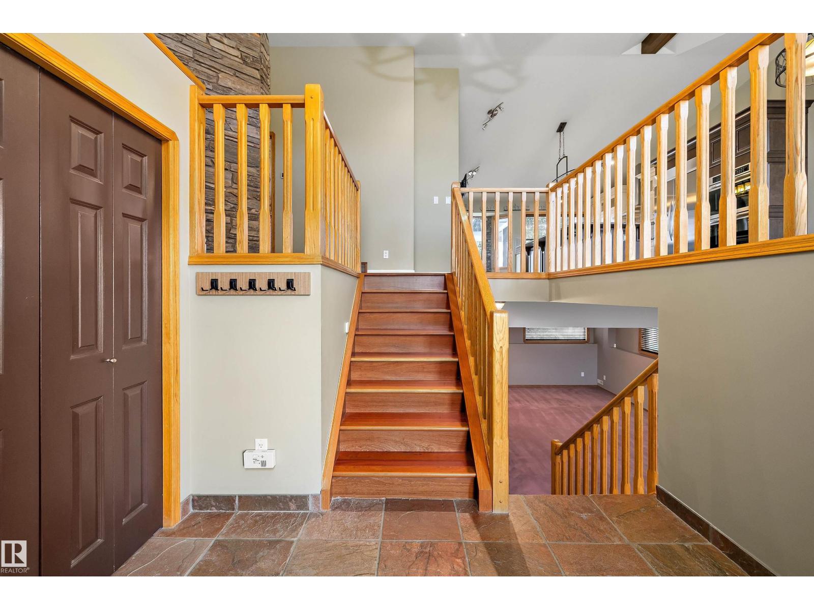 26 FAIRWAY DR - 5