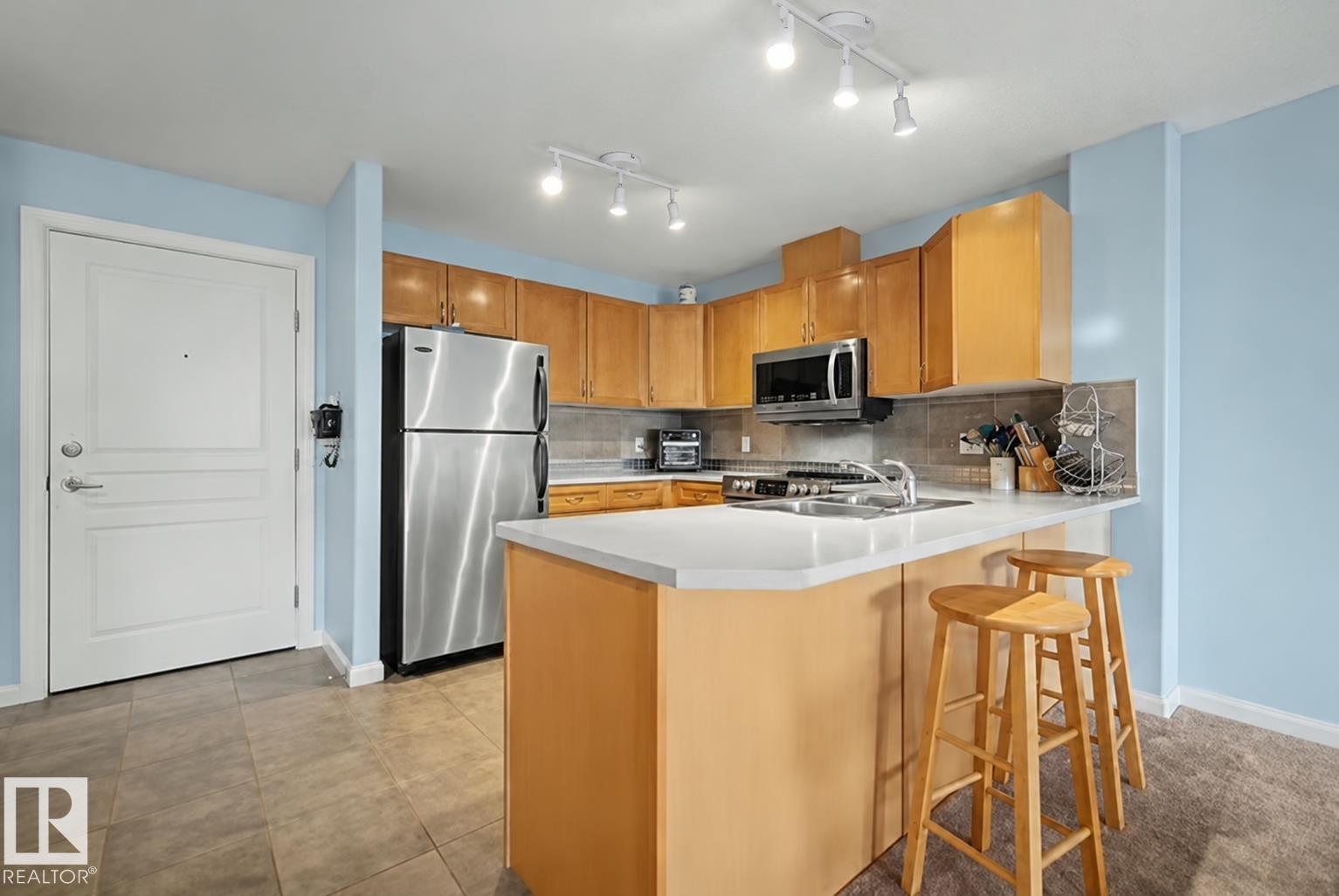 #303 530 HOOKE RD NW - 3
