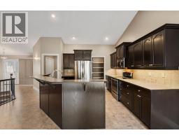 Family room - 18 Park Point, Whitecourt, AB T7S1W9 Photo 12