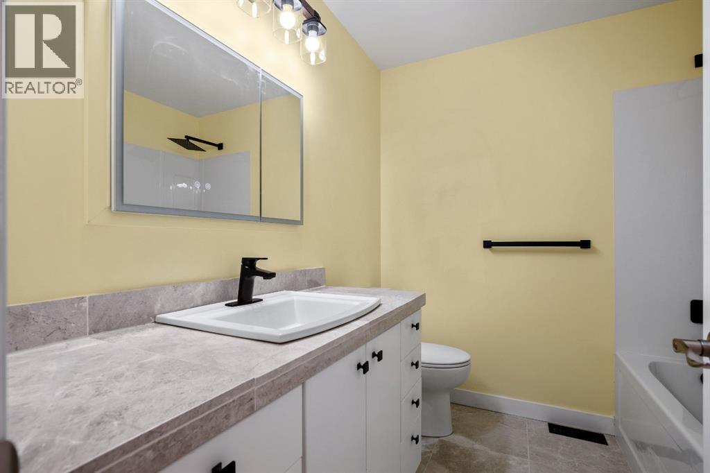2404 18 Street - Image 28