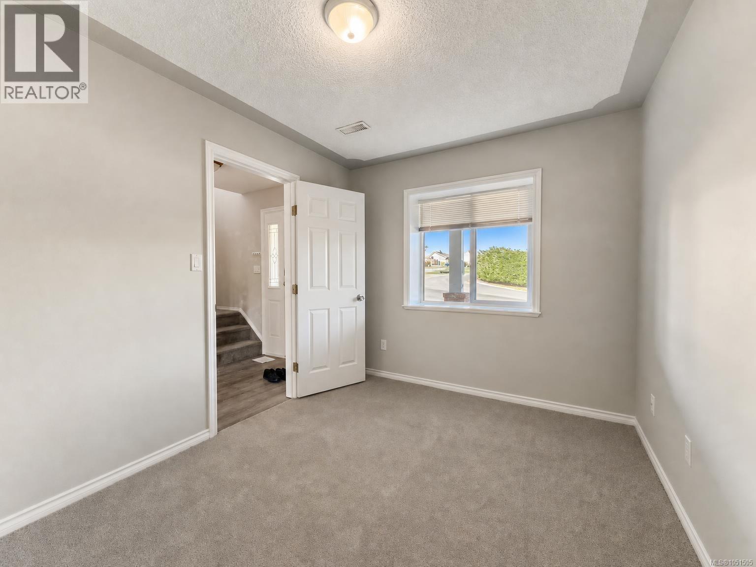 6083 Sierra Way - Image 14