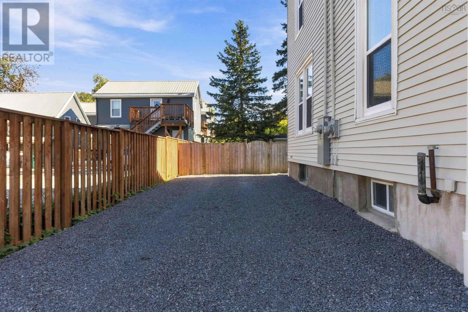 203/205 Gray Street - 48