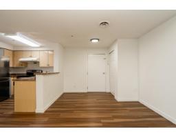 210 9278 120 Street, Surrey, BC V3W4B8 Photo 11