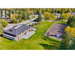 704 75 Avenue Sw, Calgary, AB T2V0S3 Photo 32