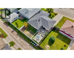 704 75 Avenue Sw, Calgary, AB T2V0S3 Photo 26