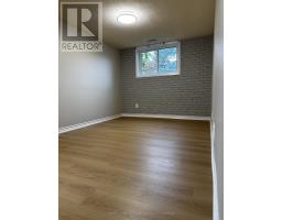 23 Fairlawn Crescent, Welland, ON L3C5Z2 Photo 12