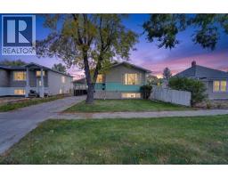 813 12C Street N - photo 1