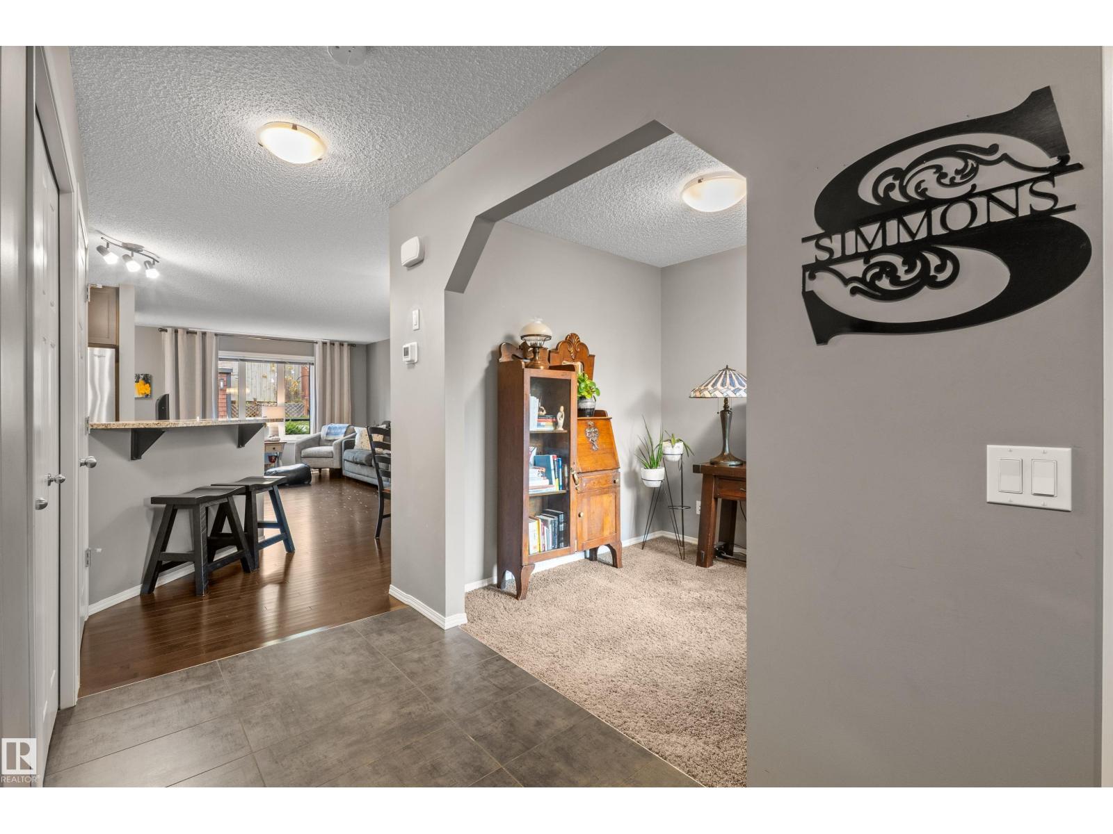 8 ROYAL ST - 9