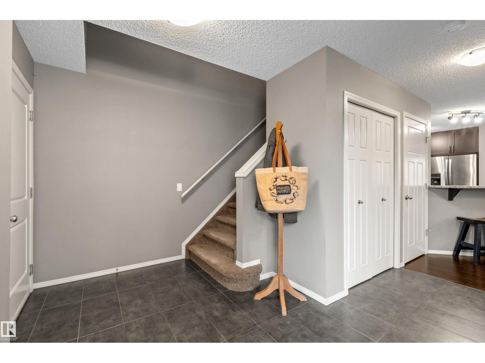 8 ROYAL ST - 5