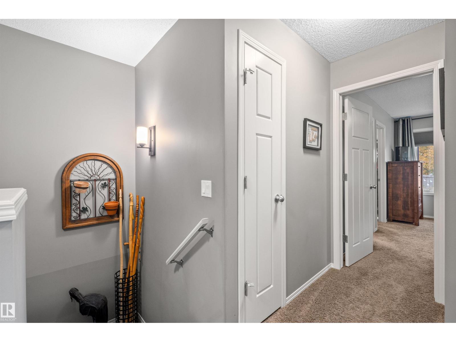 8 ROYAL ST - 28