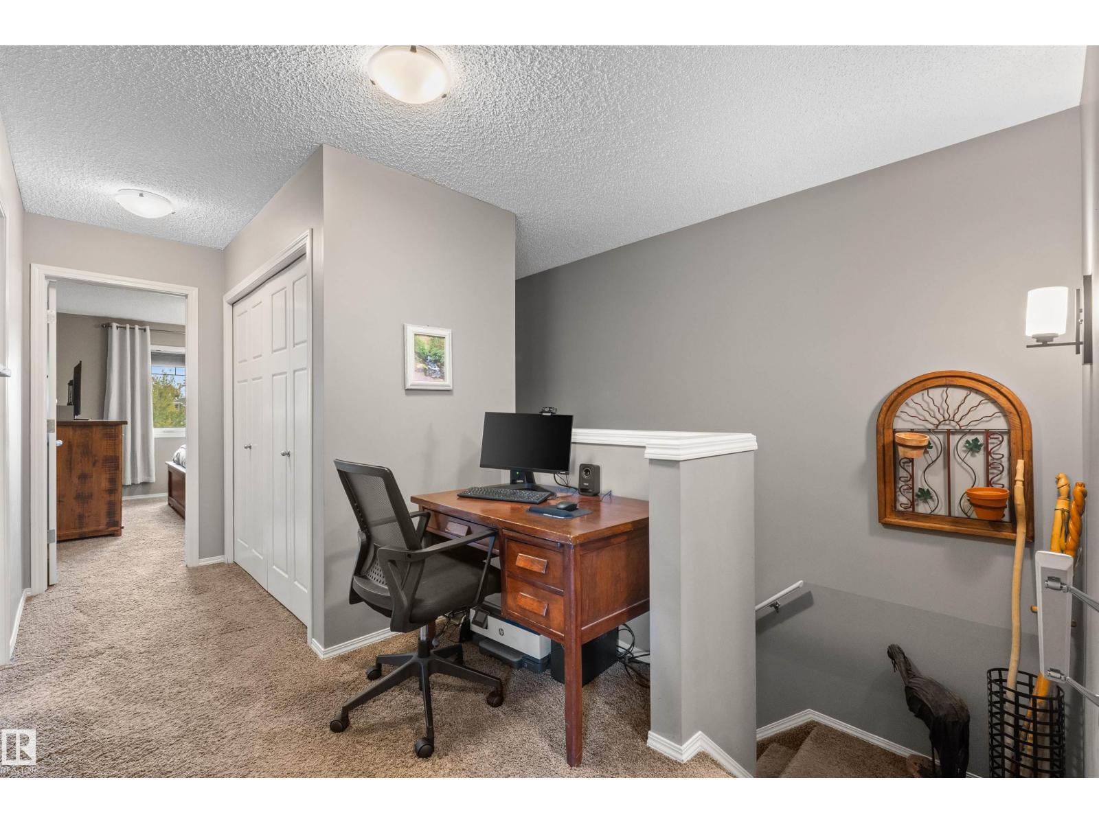 8 ROYAL ST - 37
