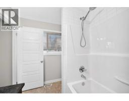 152 Pantego Lane Nw, Calgary, AB T3K0T1 Photo 32