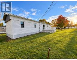 8 Tait Crescent, photo 4