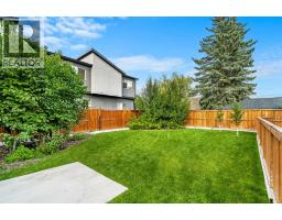 1925 19 Avenue NW - photo 40