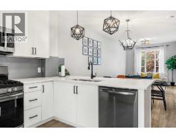 1925 19 Avenue NW - photo 12
