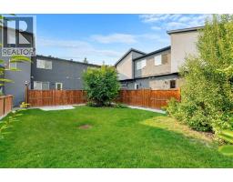 1925 19 Avenue NW - photo 39