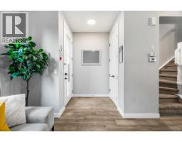 1925 19 Avenue NW - photo 6
