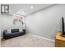 1925 19 Avenue NW - photo 32