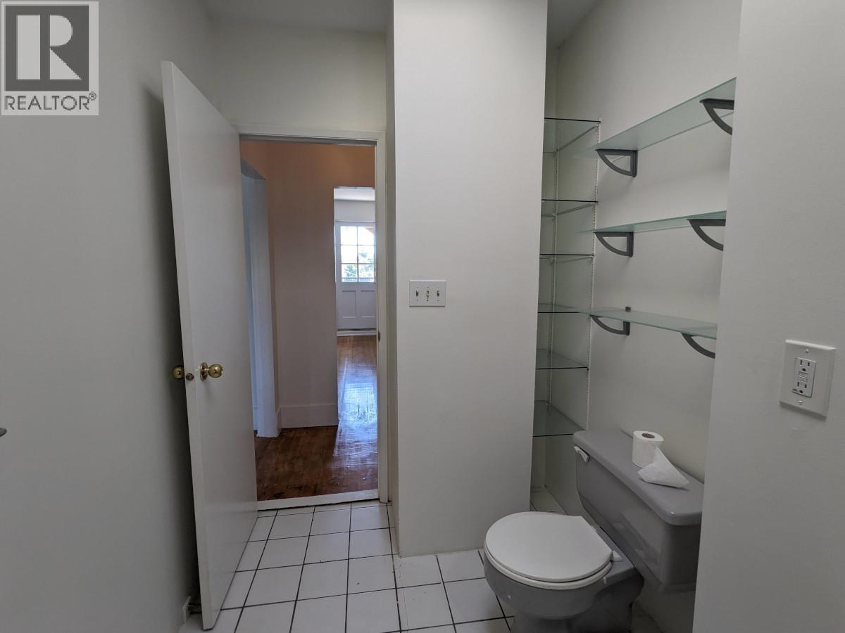 1 Bed, 1 Bath House for Rent in Vancouver – Upper 1 1631 DUNBAR STREET, Vancouver – MLS# R3172117 - Image 11