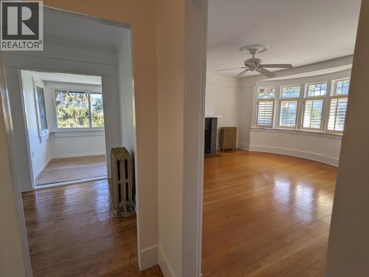 1 Bed, 1 Bath House for Rent in Vancouver – Upper 1 1631 DUNBAR STREET, Vancouver – MLS# R3172117 - Image 2