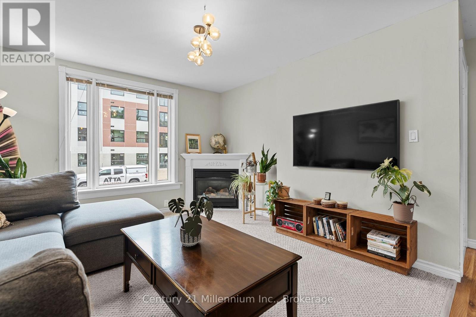 143 11TH STREET W - 15