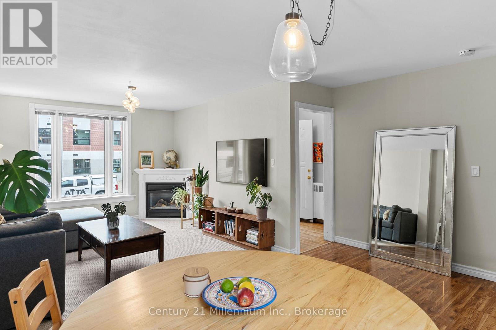 143 11TH STREET W - Image 18