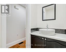 Bedroom 2 - 2993 Gulfstream Way, Mississauga, ON L5N6J8 Photo 7