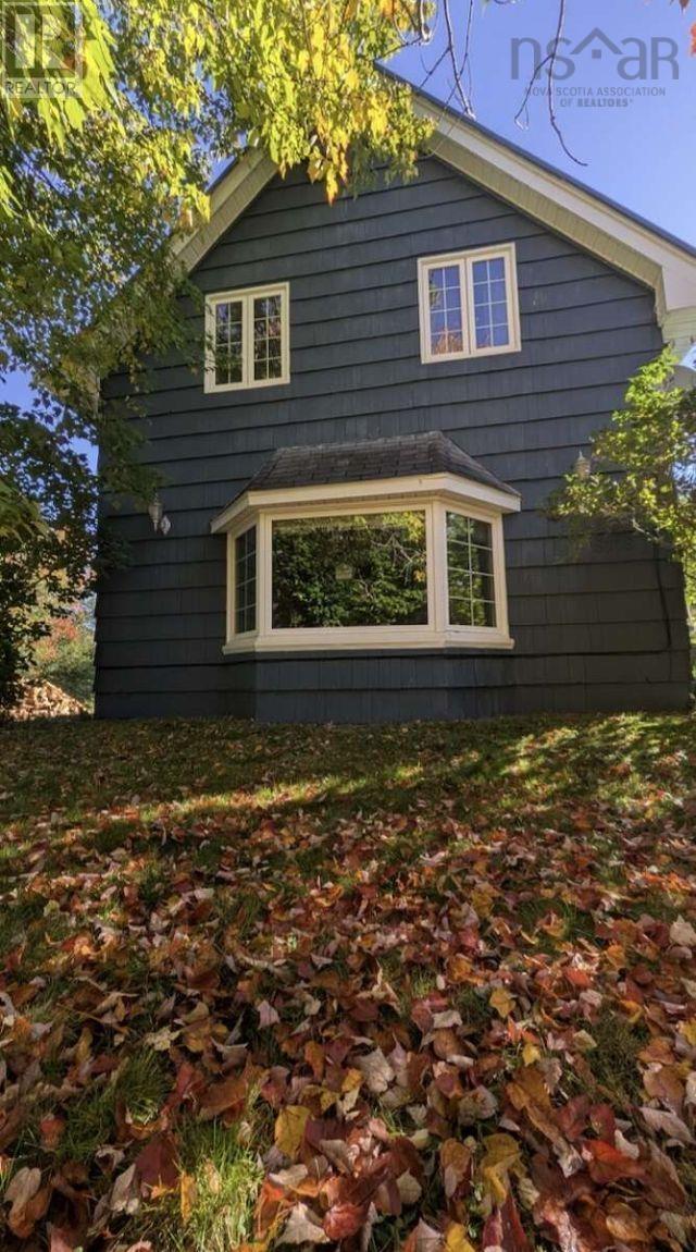 8178 Nova Scotia Trunk 8 - 1