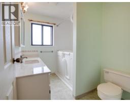 6060 Lois Street, Powell River, BC V8A4T7 Photo 16