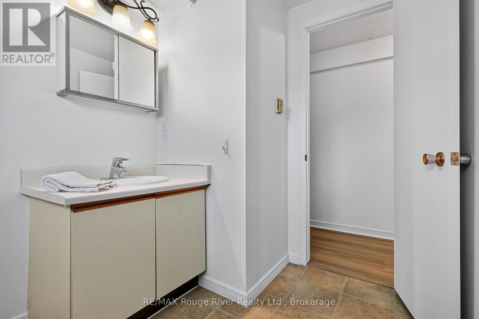 830 Ewing Court, Cobourg, ON photo 33