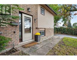 Bathroom - 830 Ewing Court, Cobourg, ON K9A5E2 Photo 6