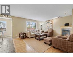 10 Cranfield Park SE - photo 4