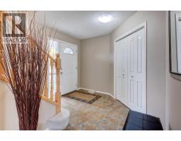 10 Cranfield Park SE - photo 3
