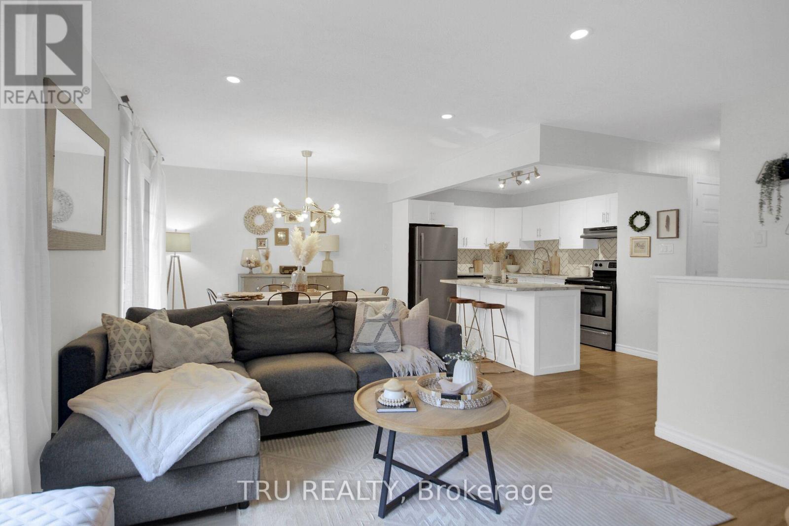 470 JOSEPH STREET - 14