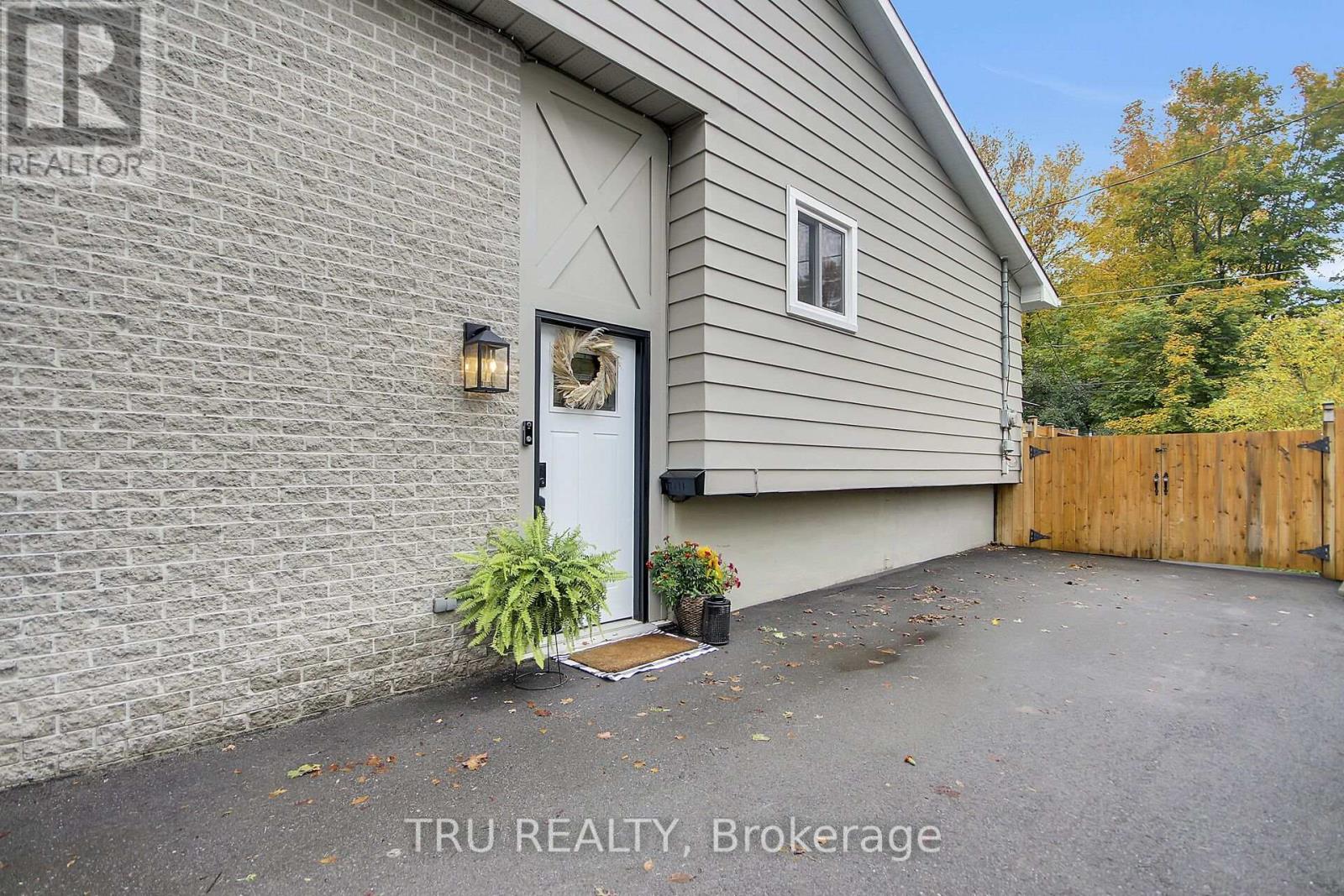 470 JOSEPH STREET - 3