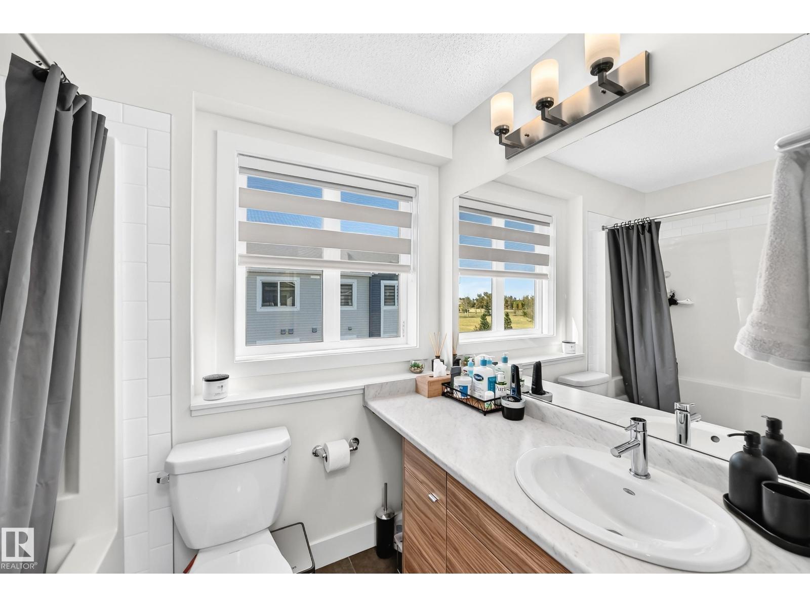 #70 16335 84 ST NW - 33