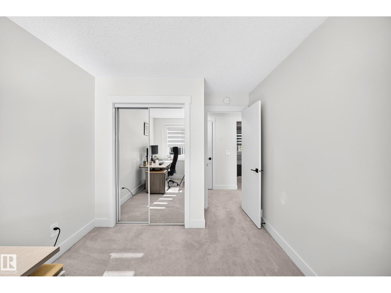 #70 16335 84 ST NW - 35