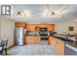 Living room - 1003 Mountain View Road Unit# E, Rossland, BC V0G1Y0 Photo 7