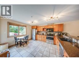 Dining room - 1003 Mountain View Road Unit# E, Rossland, BC V0G1Y0 Photo 8